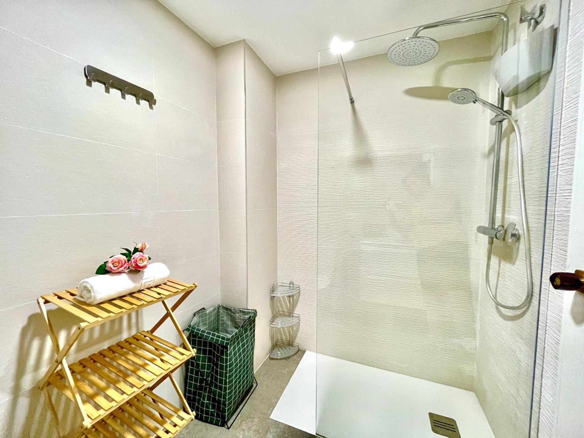 Santa Cruz Home By Gloove อาลิกันเต ภายนอก รูปภาพ
